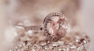 How jewelry impacts women's lifestyle personally and professionally